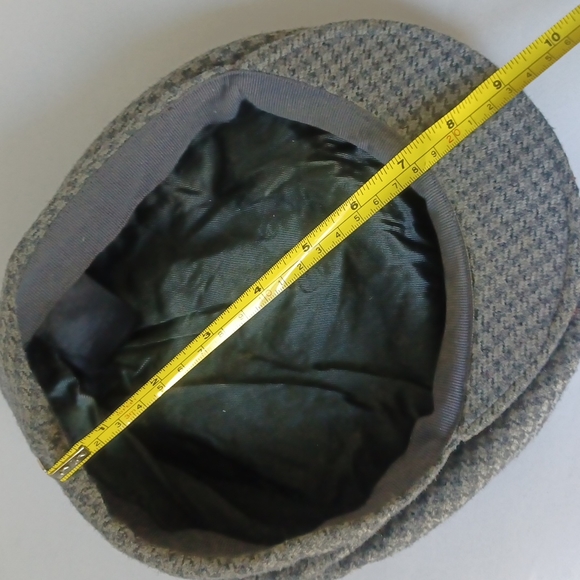 Flat cap wool hat Gray Houndstooth Pattern made by Country Gentleman listing # 1 - Picture 15 of 16